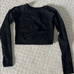 Black Long Sleeve Crop Top